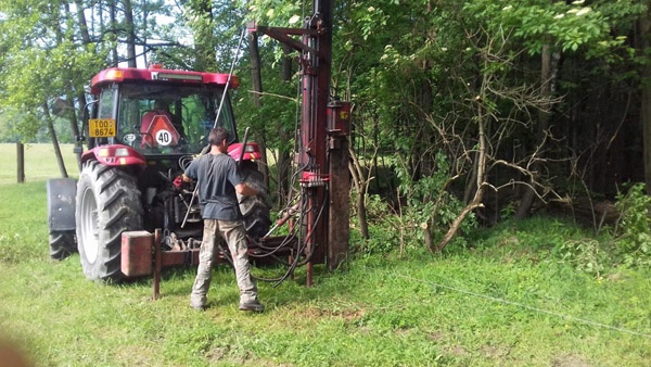 afrasteringssystemen, bouw van hertenboerderijen, uitgebreide dienstverlening, afrastering van grote gebieden in Polen